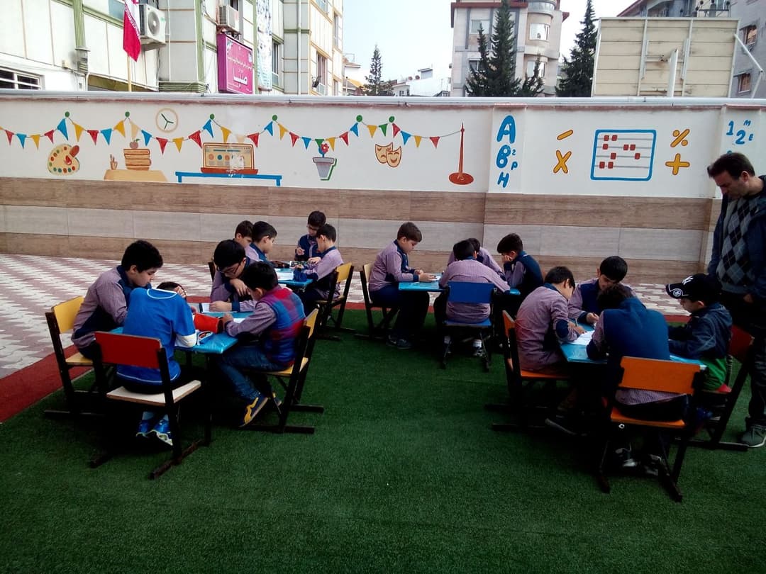 یک روز خوب در حیاط پیشگامان با دانش آموزان سهند