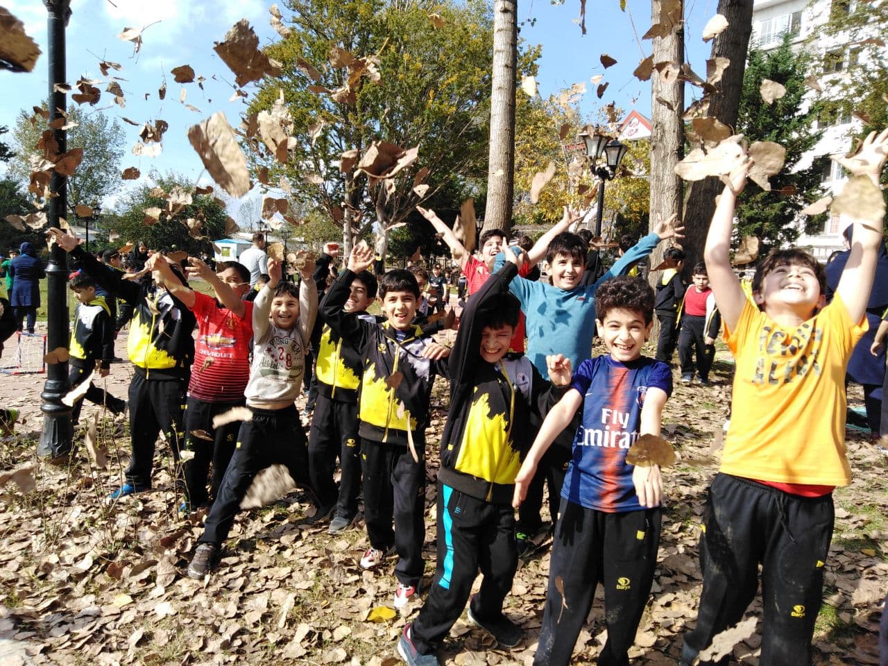 روز شاد مدرسه شاد