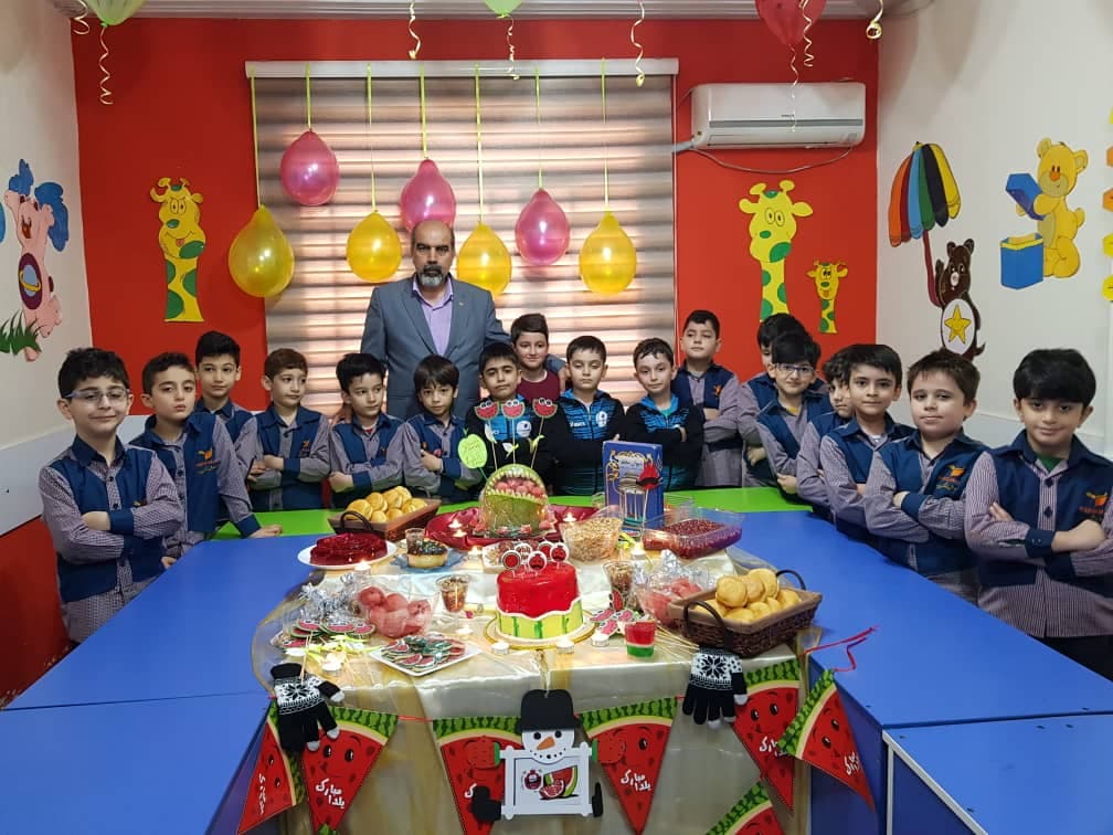 سفره ی یلدا در پیشگامان ایران