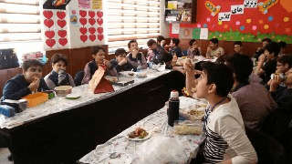 جشنواره غذای سالم در کلاس زاگرس