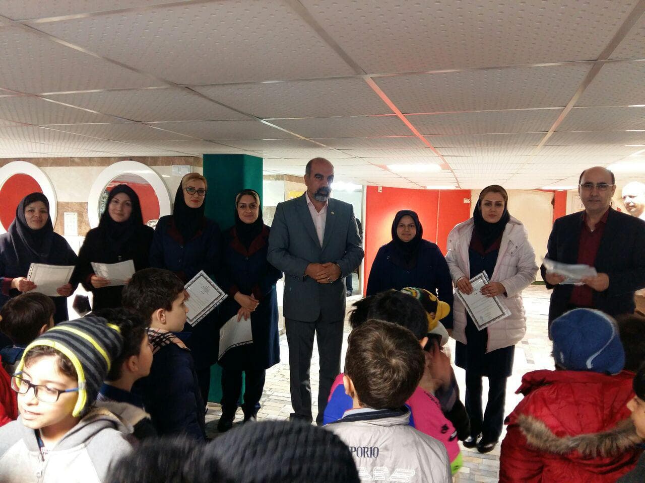 تقدیر و تشکر از آموزگاران و دانش آموزانی که در جابربن حیان شرکت نمودند.