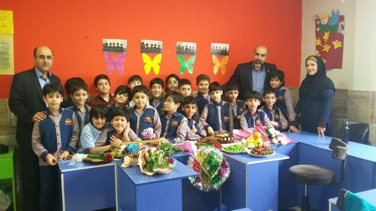 جشن روز معلم در پیشگامان ایران